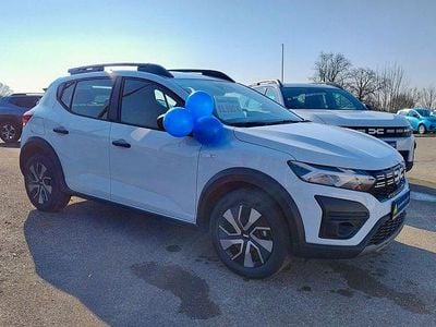 Neu Dacia Sandero Essentiel 91 PS (66 kW) 2025 Weiß Limousine