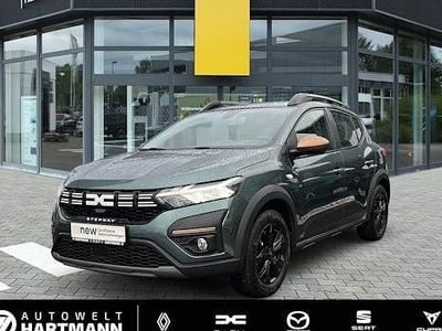 Grün Gebraucht 2024 Dacia Sandero Extreme Limousine | 13.990 € (Fairer Preis)