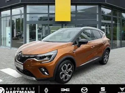 Usata Renault Captur Intens 159 CV (116 kW) 2021 Arancione SUV