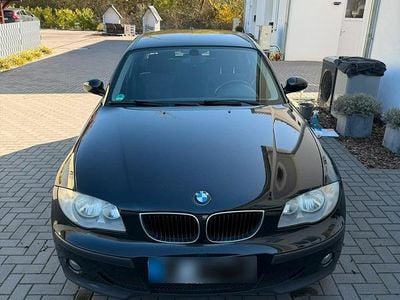 Gebraucht BMW 116 116 PS (85 kW) 2005 Schwarz Kleinwagen