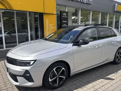 Gebraucht Opel Astra 131 PS (96 kW) 2025 Silber Kleinwagen