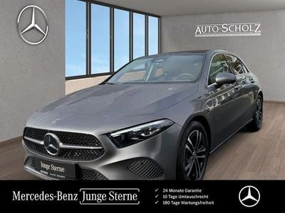 Gebraucht Mercedes A250 Advanced Plus 224 PS (164 kW) 2024 Metalliclack mountaingrau Limousine