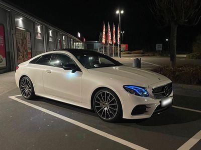 Gebraucht Mercedes E200 AMG line 184 PS (135 kW) 2017 Weiß Coupé