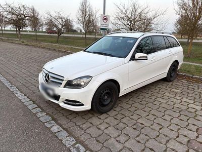 Gebraucht Mercedes C220 Avantgarde 170 PS (125 kW) 2012 Weiß Kombi