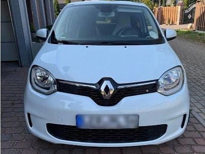 Second-hand Renault Twingo 73 CP (53 kW) 2020 Alb Hatchback