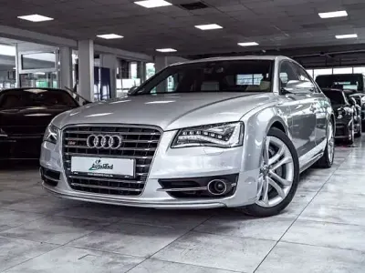 Gebraucht Audi S8 Sport 519 PS (381 kW) 2013 Silber Limousine