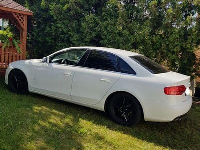 Weiß Gebraucht 2011 Audi A4 Limousine | 7.000 € (Guter Preis)