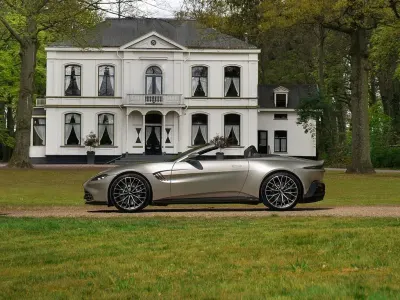 Second-hand Aston Martin V8 Vantage 510 CP (375 kW) 2022 Gri Cabrio