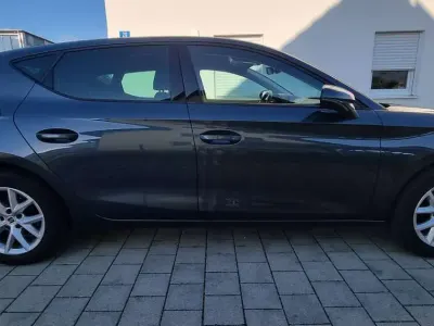 Gebraucht Seat Leon Style 131 PS (96 kW) 2022 Grau Limousine