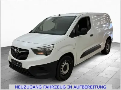 Gebraucht Opel Combo Edition 131 PS (96 kW) 2022 Weiß Van / Kleinbus