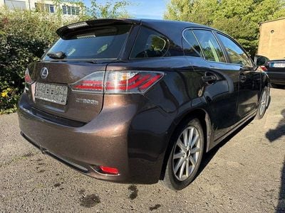 Lexus CT200h