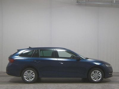 Gebraucht Skoda Octavia Ambition 150 PS (110 kW) 2022 Blau Kombi