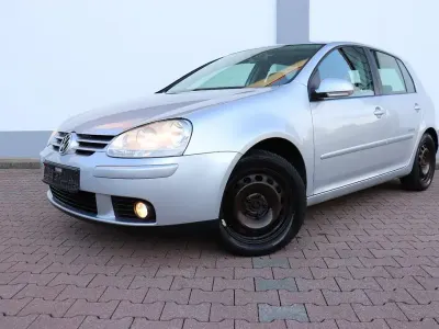 Gebraucht VW Golf VI United 102 PS (75 kW) 2008 Reflexsilbermetallic Kleinwagen