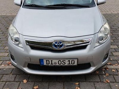 Toyota Auris Hybrid
