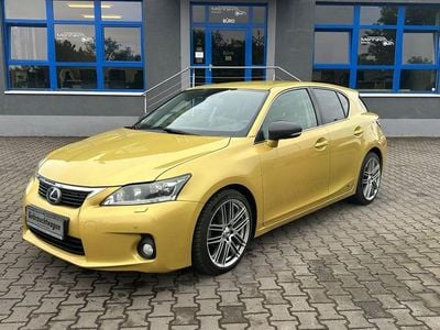 Lexus CT200h