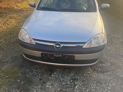 Silber Gebraucht 2003 Opel Corsa Limousine | 1.200 € (Fairer Preis)