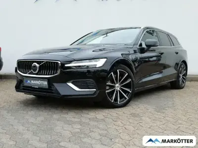 Usata Volvo V60 Core 398 CV (292 kW) 2023 Nero Station wagon