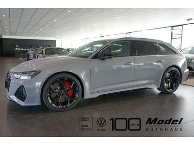 Mythosschwarz metallic Gebraucht 2024 Audi RS6 Performance Kombi | 135.900 € (Fairer Preis)