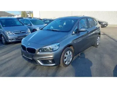 Usata BMW 218 Active Tourer Advantage 136 CV (100 kW) 2016 Argento Monovolume
