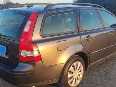 Grau Gebraucht 2004 Volvo V50 Kombi | 1.890 € (Teuer)