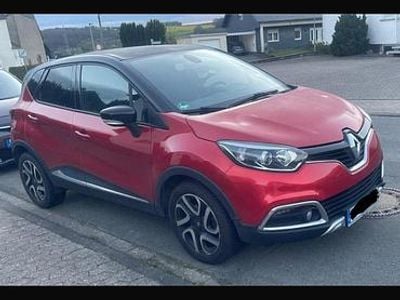 Usata Renault Captur 110 CV (80 kW) 2015 Rosso SUV