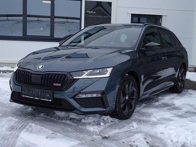Grau Gebraucht 2021 Skoda Octavia RS Kombi | 28.790 € (Fairer Preis)