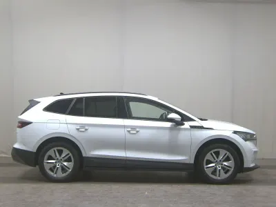 Gebraucht Skoda Enyaq iV Loft 132 kW (180 PS) 2023 Weiss SUV