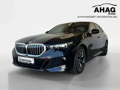 Gebraucht BMW 520 M Sport 197 PS (144 kW) 2025 Schwarz Limousine