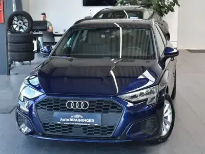 Gebraucht Audi A3 Sport 116 PS (85 kW) 2021 Navarrablau Limousine