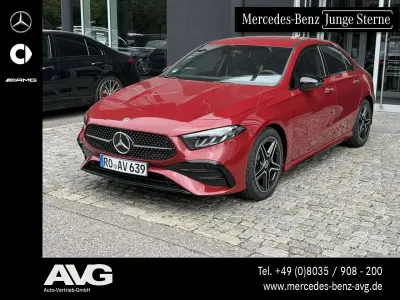 Gebraucht Mercedes A200 AMG 163 PS (119 kW) 2025 Patagonienrot Limousine