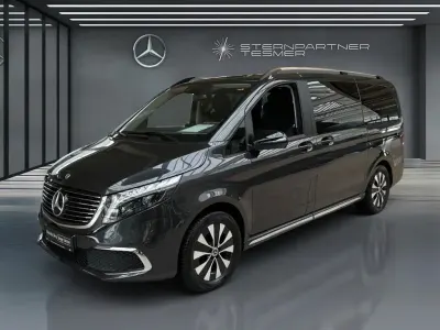 Begagnad Mercedes EQV300 150 kW (204 HK) 2024 Grå Minibuss