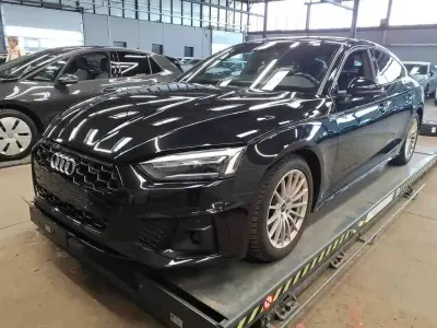 Gebraucht Audi A5 Sportback S-Line 163 PS (119 kW) 2022 Schwarz Kleinwagen