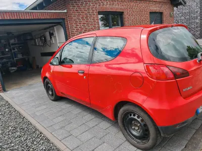 Gebraucht Mitsubishi Colt 71 PS (52 kW) 2009 Rot Kleinwagen