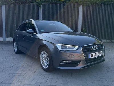 Gebraucht Audi A3 Ambiente 110 PS (80 kW) 2015 Grau Limousine
