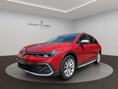 Gebraucht VW Golf Alltrack 200 PS (147 kW) 2022 Rot Kombi