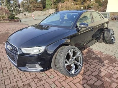 Gebraucht Audi A3 Sport 150 PS (110 kW) 2017 Brillantschwarz Limousine