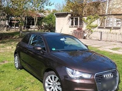 Gebraucht Audi A1 85 PS (62 kW) 2013 Braun Kleinwagen