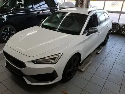 Gebraucht Cupra Leon 150 PS (110 kW) 2024 Weiß Limousine