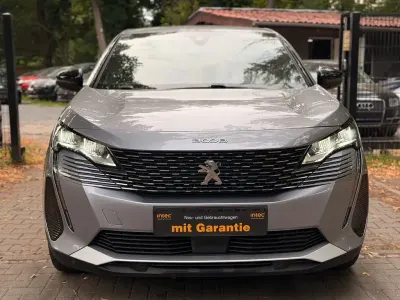 Gebraucht Peugeot 3008 131 PS (96 kW) 2023 Grau SUV
