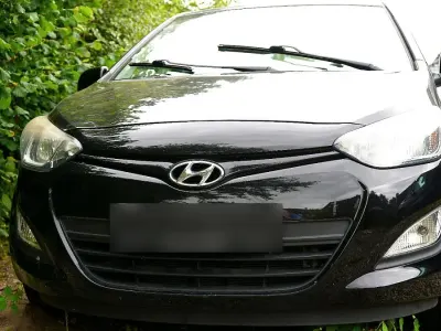 Gebraucht Hyundai i20 86 PS (63 kW) 2015 Schwarz Kleinwagen