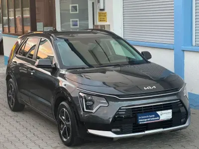 Gebraucht Kia Niro 182 PS (133 kW) 2022 Grau SUV