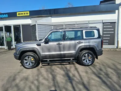 Neu Baic BJ40 234 PS (172 kW) 2026 Grau SUV
