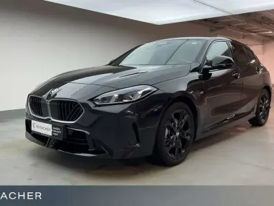 Gebraucht BMW 120 M Sport 150 PS (110 kW) 2024 Saphirschwarz metallic Kleinwagen