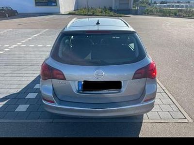 Gebraucht Opel Astra Sport 136 PS (100 kW) 2015 Silber Kombi