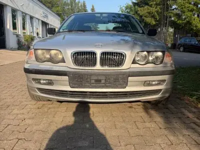 Gebraucht BMW 320 150 PS (110 kW) 1999 Silber Limousine