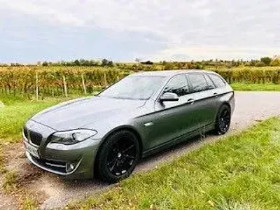 Usado BMW 530 Performance 258 CV (189 kW) 2011 Gris Familiar