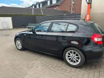 Gebraucht BMW 116 115 PS (84 kW) 2005 Schwarz Kleinwagen