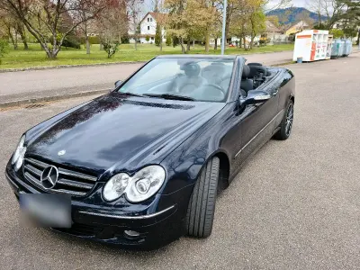 Gebraucht Mercedes CLK280 231 PS (169 kW) 2009 Blau Cabrio
