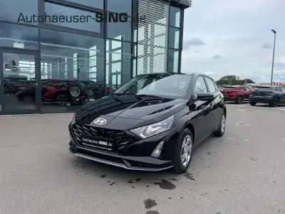 Neu Hyundai i20 90 PS (66 kW) 2026 Schwarz Kleinwagen