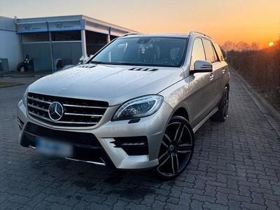 Gebraucht Mercedes ML350 AMG 258 PS (189 kW) 2012 Gold SUV